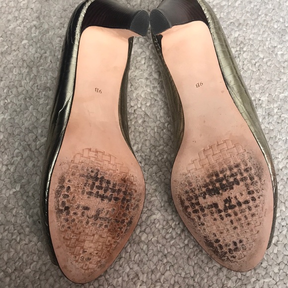 Cole Haan open toed gold pumps / high heels - Picture 5 of 7